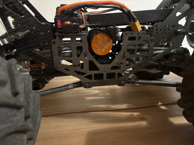 1/8 Losi LMT Grave digger