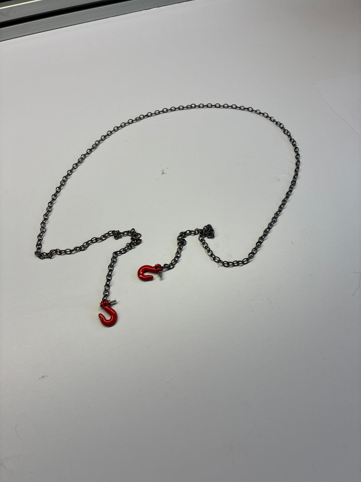 1/10 Scale Metallic chain with towing hooks