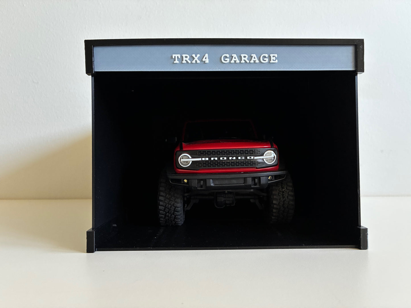 Custom garage for trx4 1/18