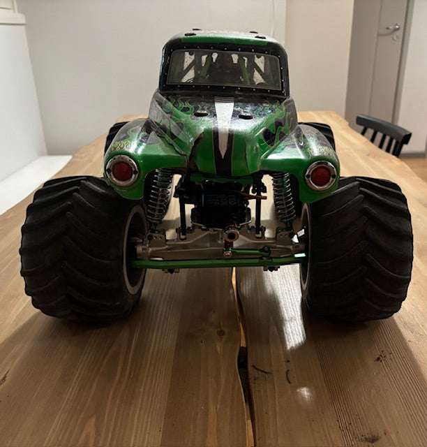 1/8 Losi LMT Grave digger