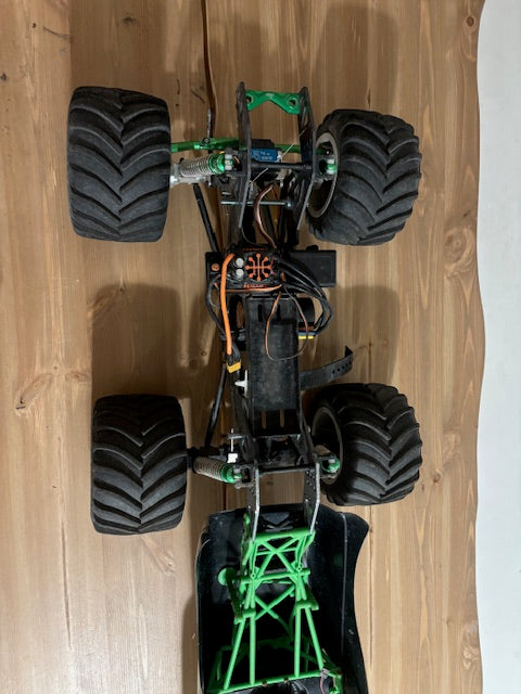 1/8 Losi LMT Grave digger